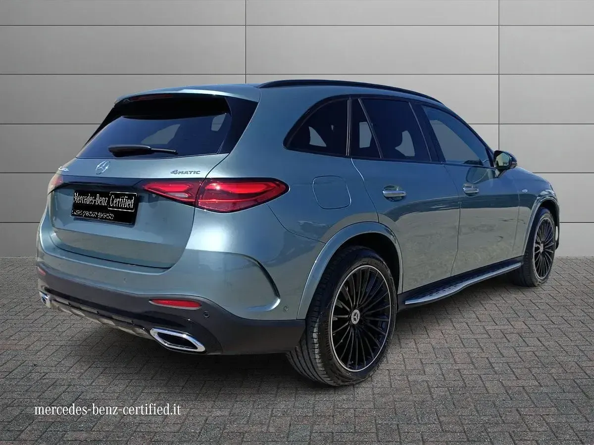Usata Mercedes GLC300e AMG Line Premium Plus 2025 Verde silver SUV