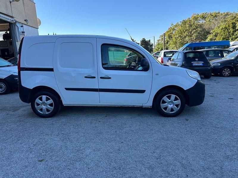Usata Renault Kangoo 89 CV (65 kW) 2014 Bianco Monovolume