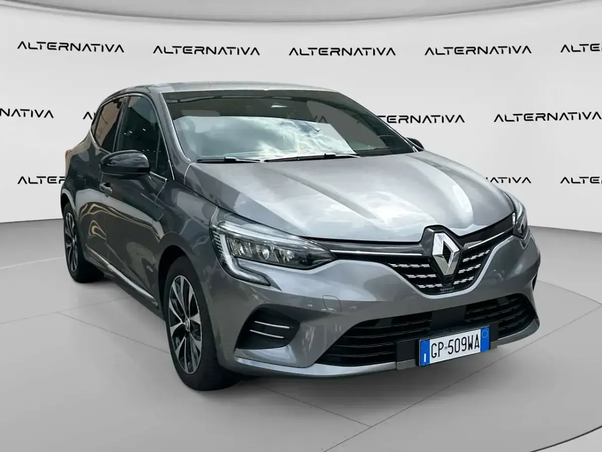 Usata Renault Clio V Techno 143 CV (105 kW) 2023 Berlina