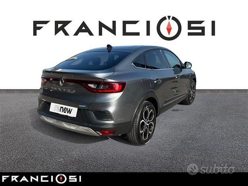Usata Renault Arkana Intens 145 CV (106 kW) 2022 Grigio scuro SUV