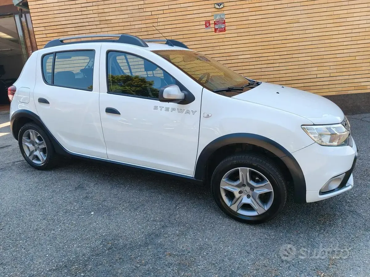 Usata Dacia Sandero Stepway 90 CV (66 kW) 2020 Bianco Berlina