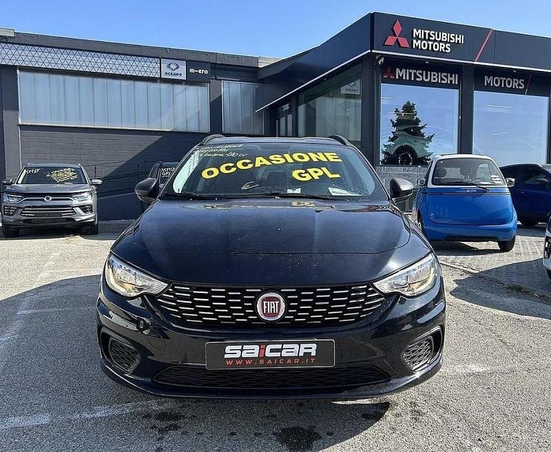 Usata Fiat Tipo Business 120 CV (88 kW) 2018 Nero Station wagon