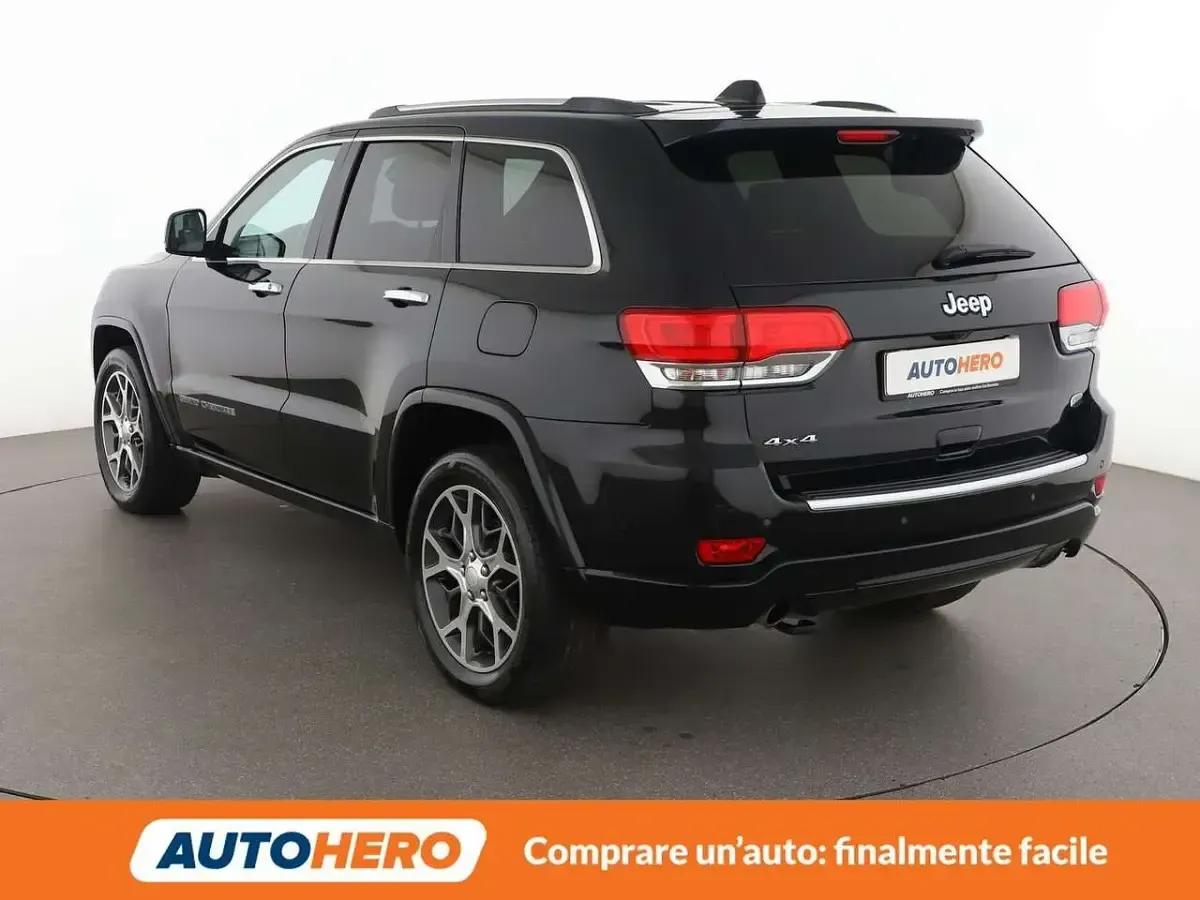 Usata Jeep Grand Cherokee Overland 250 CV (183 kW) 2019 Nero SUV