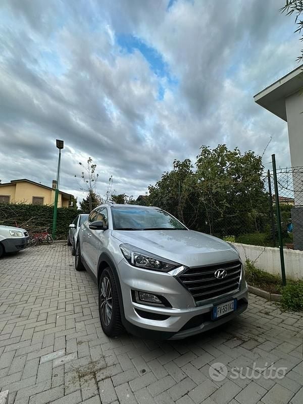 Grigio Usata 2019 Hyundai Tucson SUV | 13.000 € (Super prezzo) - Immagine 1/4