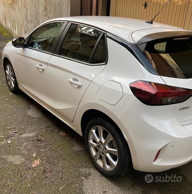 Usata Opel Corsa Edition 102 CV (75 kW) 2023 Bianco Utilitaria
