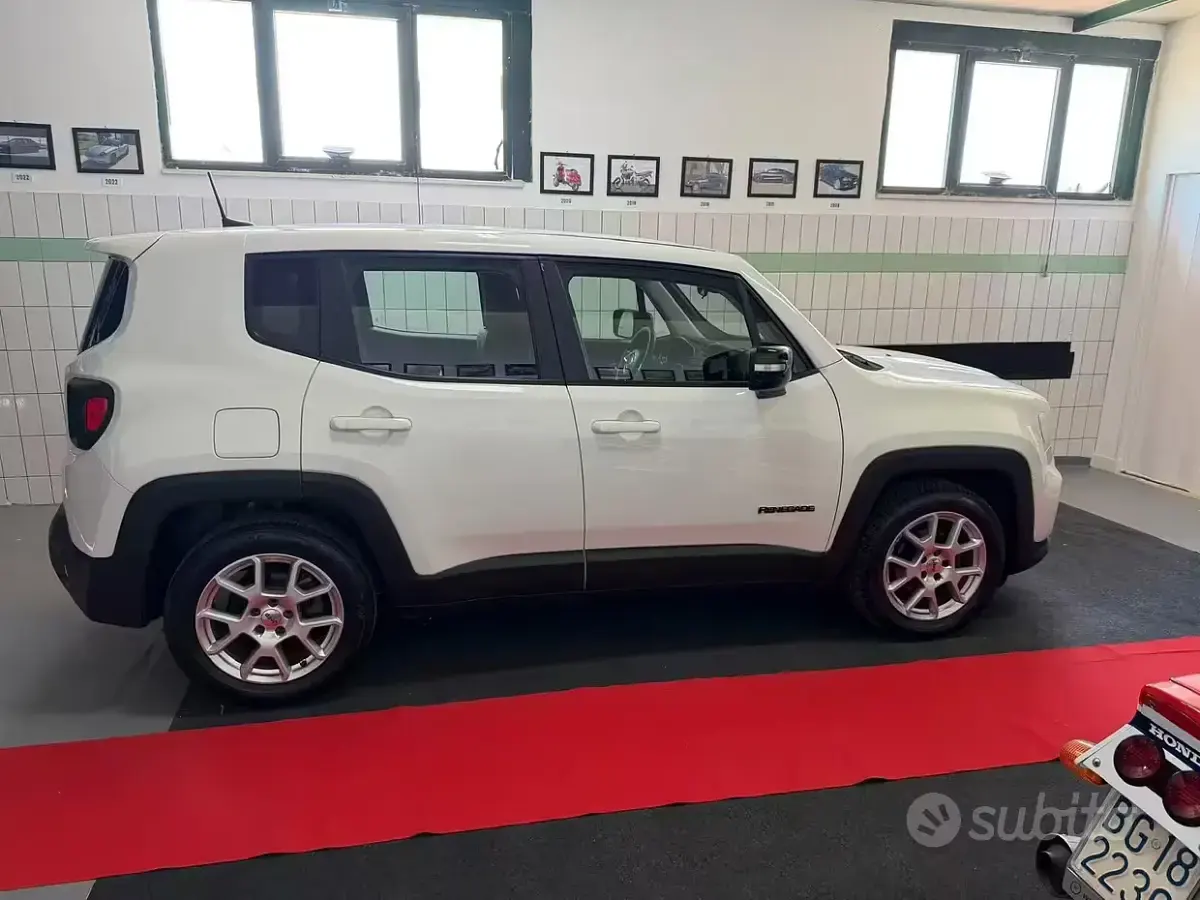 Usata Jeep Renegade Limited 131 CV (96 kW) 2023 Bianco SUV