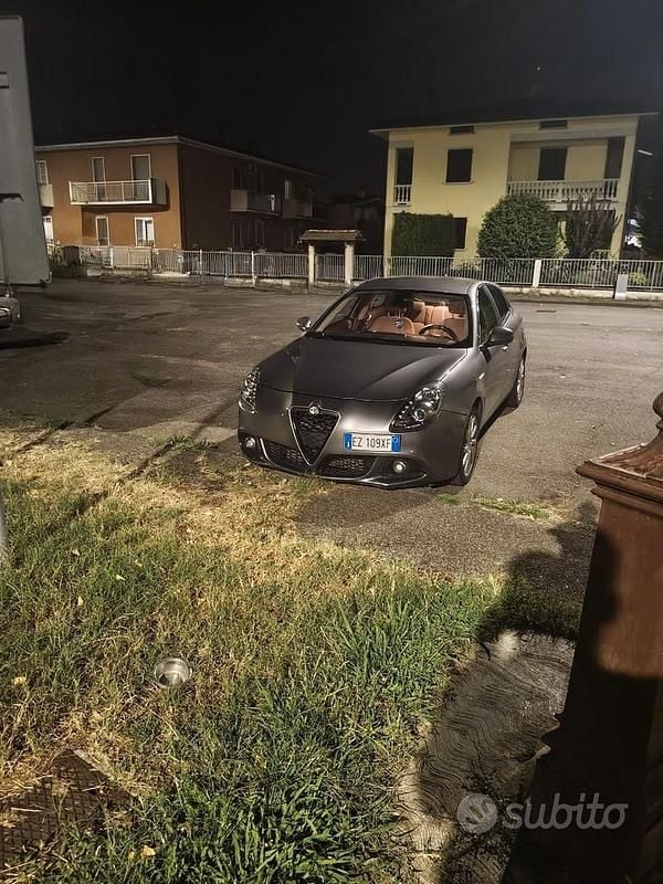 Usata Alfa Romeo Giulietta Exclusive 105 CV (77 kW) 2015 Berlina