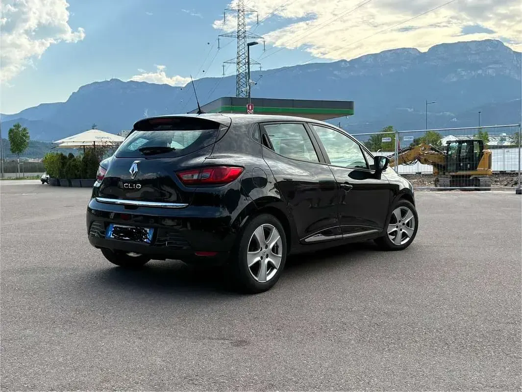 Usata Renault Clio IV 73 CV (53 kW) 2013 Berlina