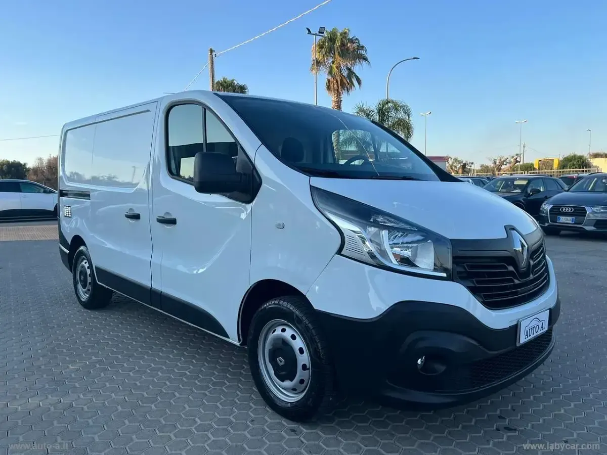 Usata Renault Trafic 125 CV (91 kW) 2019 Bianco Monovolume