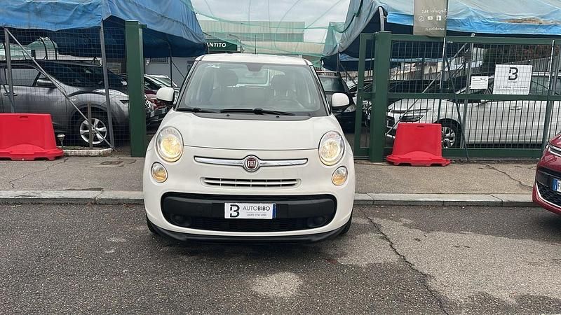 Bianco Usata 2013 Fiat 500L Lounge Monovolume | 5900 € (Ottimo prezzo) - Immagine 1/4
