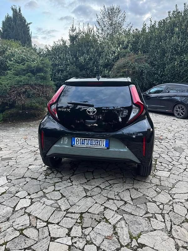 Usata Toyota Aygo X Trend 72 CV (52 kW) 2024 Verde SUV