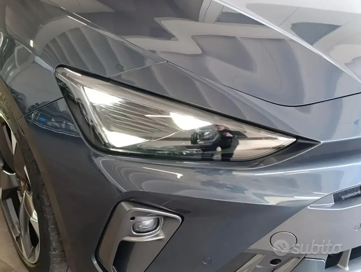 Usata Cupra Leon 150 CV (110 kW) 2025 Grigio Berlina
