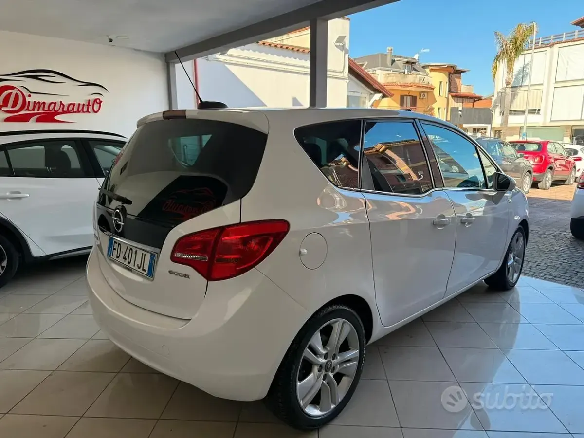 Usata Opel Meriva 120 CV (88 kW) 2016 Bianco Monovolume