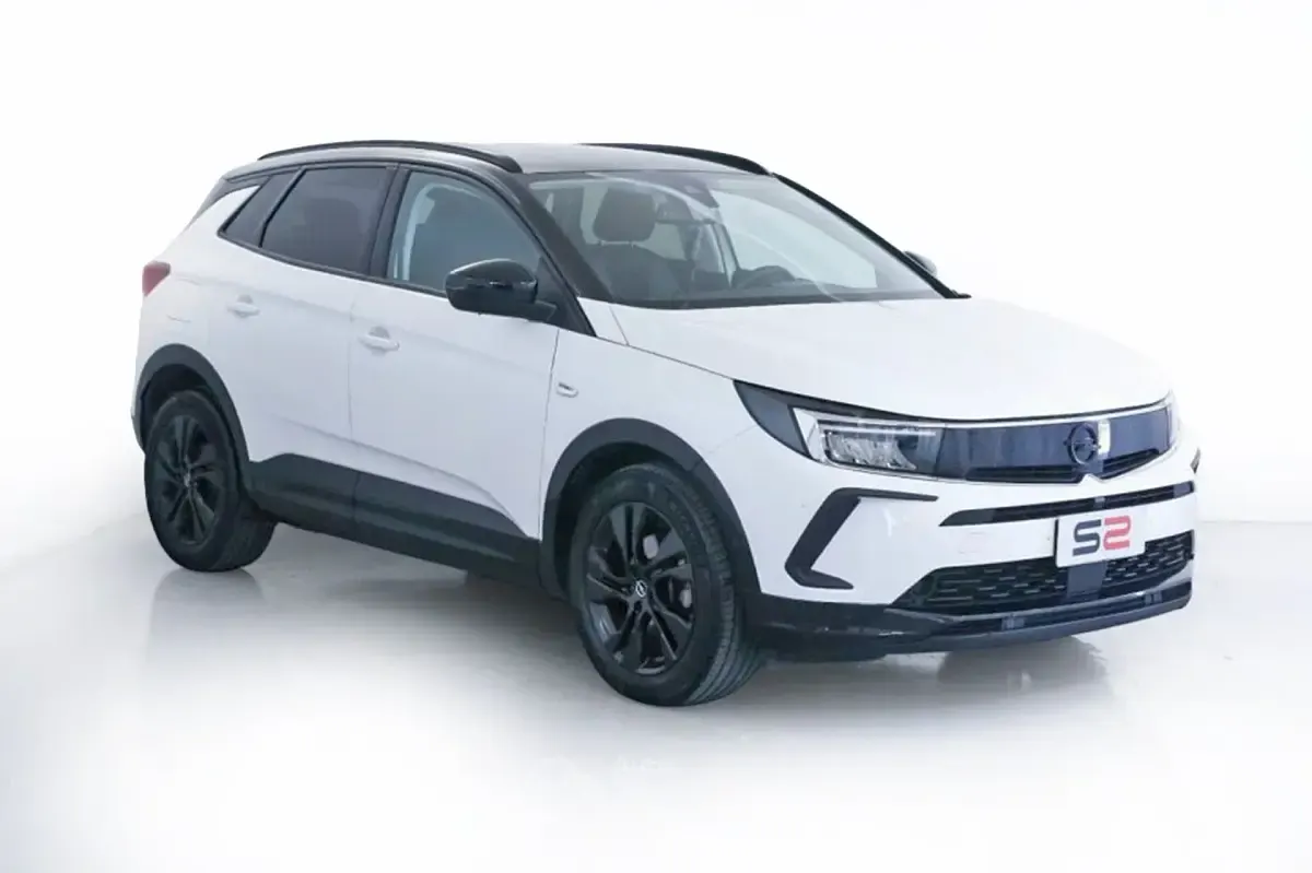 Usata Opel Grandland X GS Line 131 CV (96 kW) 2022 Bianco SUV