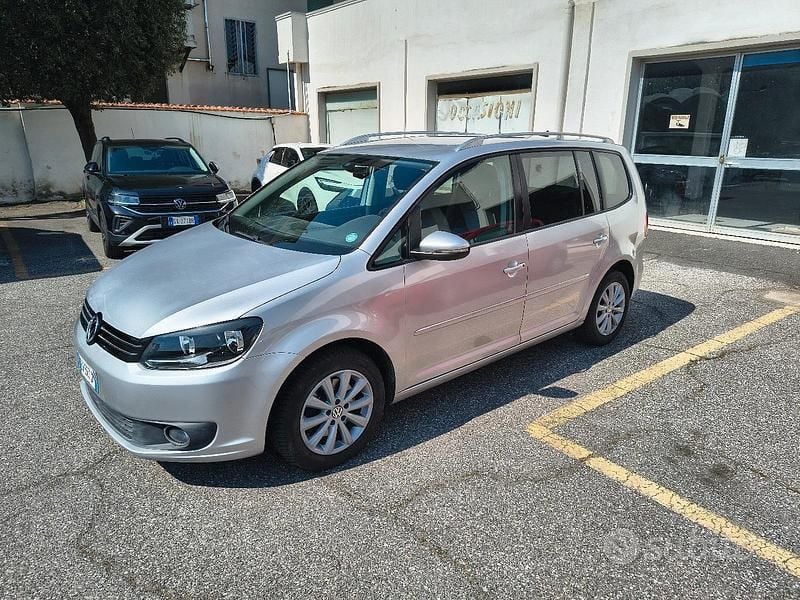 Usata VW Touran 140 CV (102 kW) 2014 Grigio Monovolume