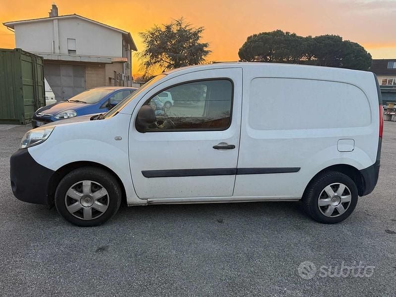 Usata Renault Kangoo 90 CV (66 kW) 2013 Bianco Monovolume