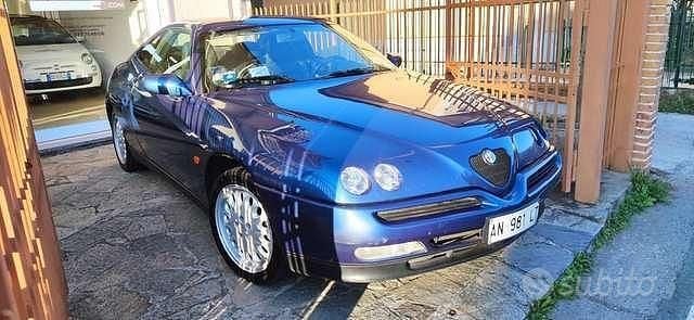 Usata Alfa Romeo GTV Lusso 150 CV (110 kW) 1997 Blu/azzurro Coupé
