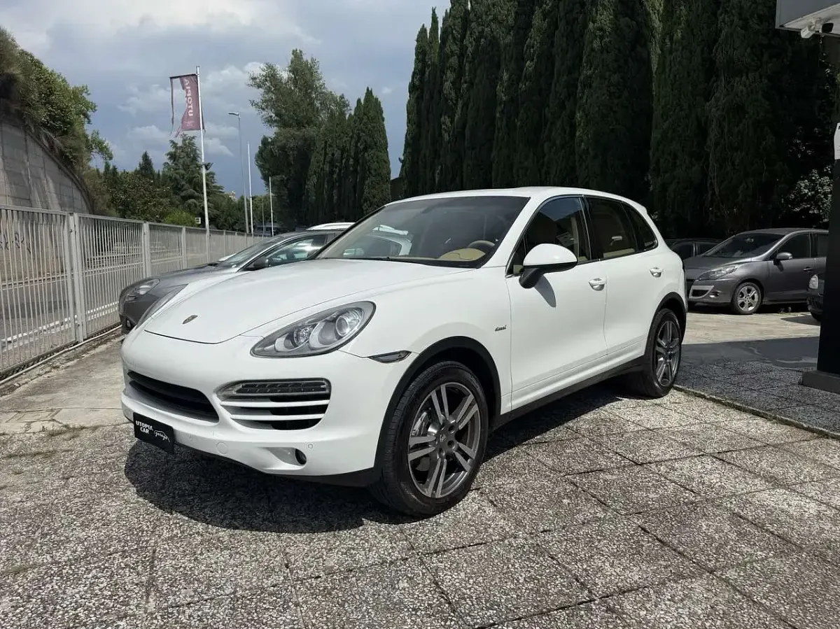 Usata Porsche Cayenne 245 CV (180 kW) 2013 Bianco SUV