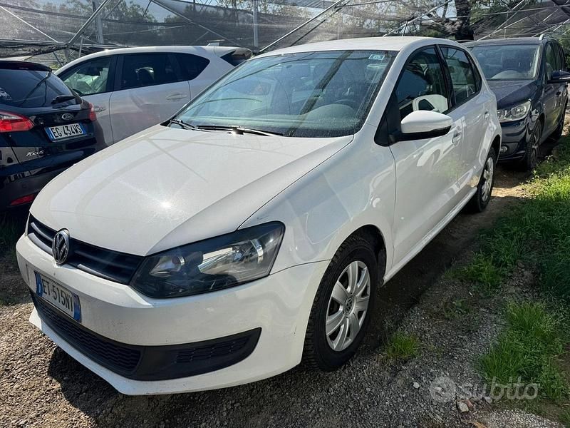 Usata VW Polo Trendline 75 CV (55 kW) 2013 Bianco Utilitaria