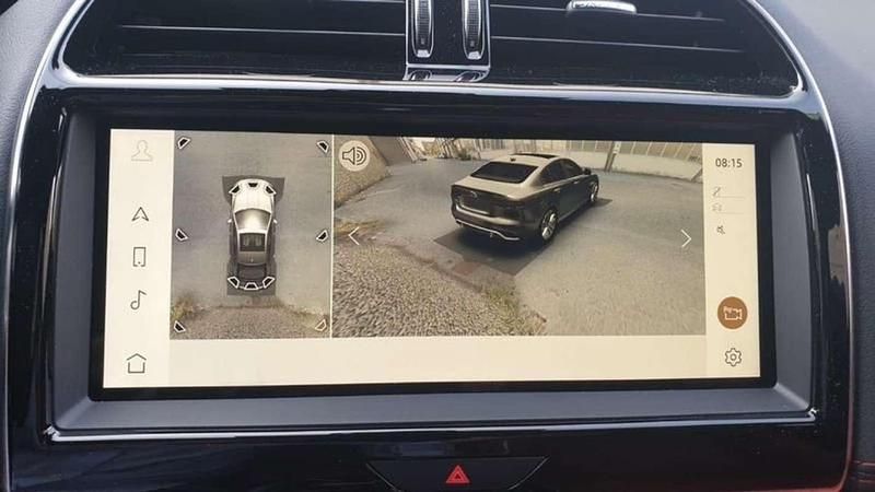 Usata 2021 Jaguar XE R-Dynamic Tre volumi | 26.000 € (Super prezzo) - Immagine 1/4