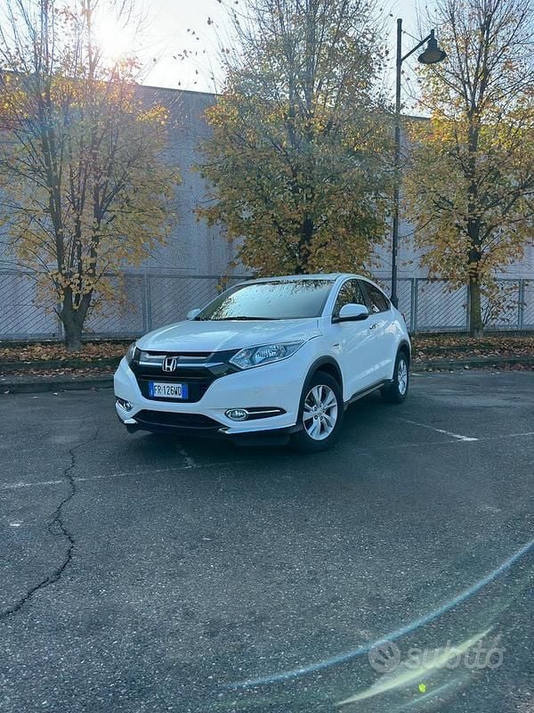 Bianco Usata 2018 Honda HR-V Elegance SUV | 13.000 € (Buon prezzo) - Immagine 1/4