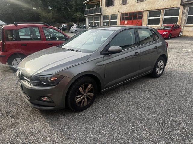 Usata VW Polo Comfortline 90 CV (66 kW) 2019 Grigio scuro Utilitaria