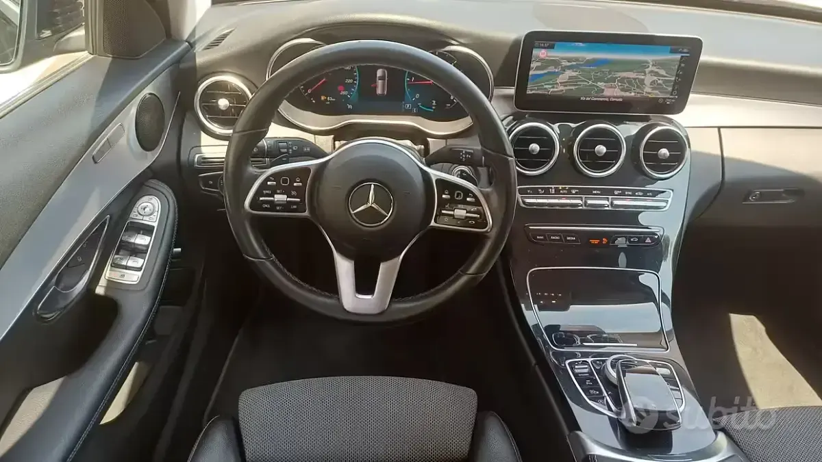 Usata Mercedes C220 Premium 194 CV (142 kW) 2019 Nero Station wagon