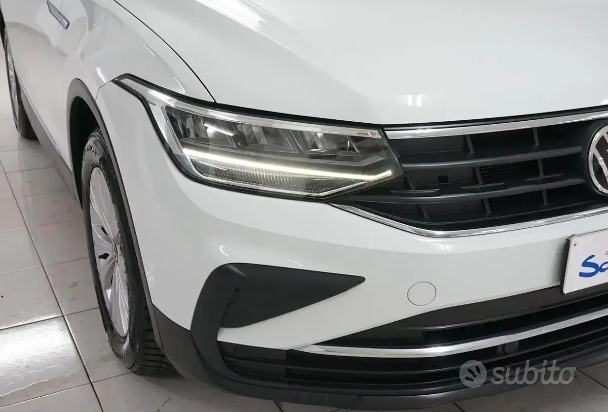 Usata VW Tiguan Life 150 CV (110 kW) 2023 Bianco SUV