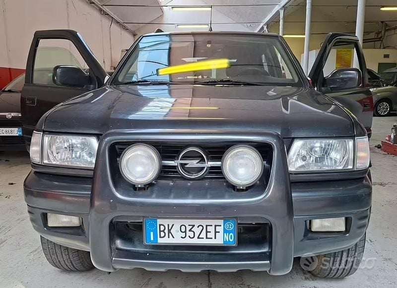 Usata Opel Frontera Sport 116 CV (85 kW) 2002 Nero SUV