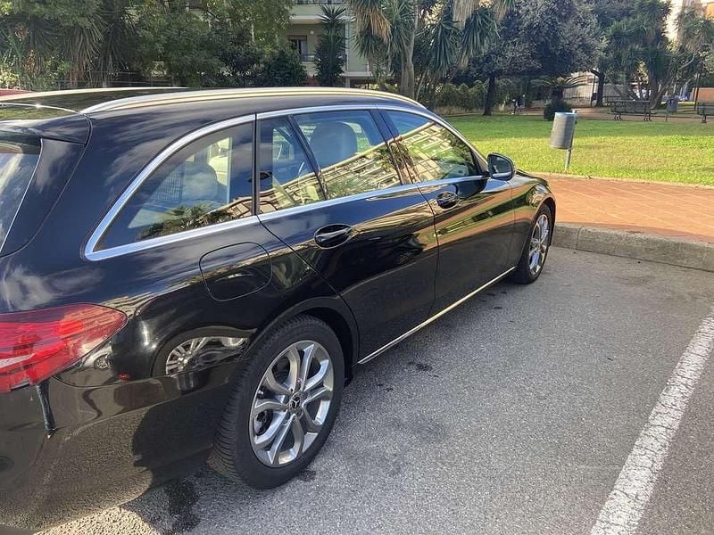 Usata Mercedes C220 Business 137 CV (100 kW) 2017 Nero Station wagon