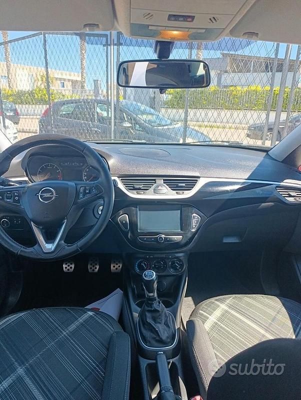 Usata Opel Corsa Cosmo 90 CV (66 kW) 2017 Bianco Utilitaria