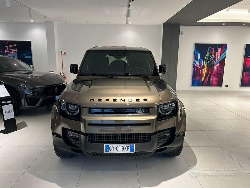 Occasion Land Rover Defender SE Dynamic 200 ch (147 kW) 2025 Marron SUV