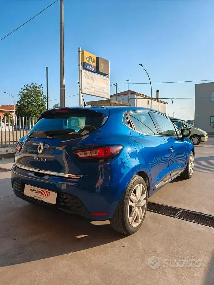 Usata Renault Clio IV Zen 90 CV (66 kW) 2019 Blu/azzurro Berlina