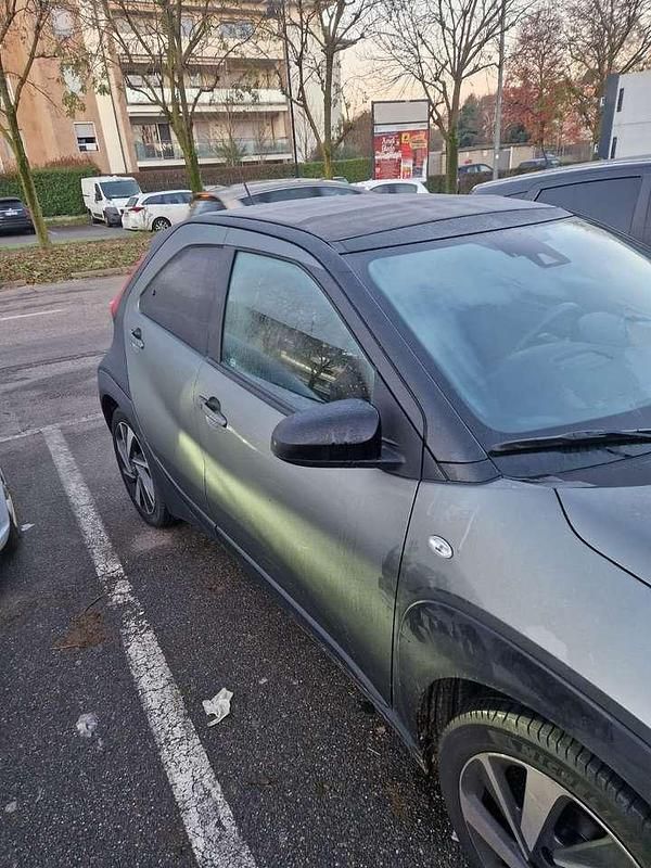 Verde Usata 2023 Toyota Aygo X Trend SUV | 16.500 € (Buon prezzo) - Immagine 1/4