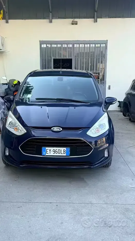 Usata Ford B-MAX Business Edition 75 CV (55 kW) 2015 Bluazzurro Monovolume