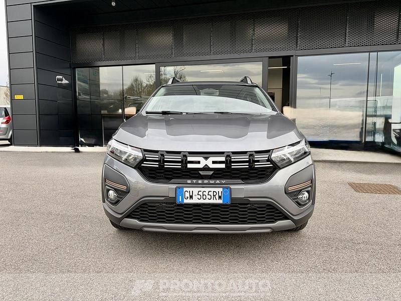 Usata Dacia Sandero Extreme 101 CV (74 kW) 2025 Grigio Berlina
