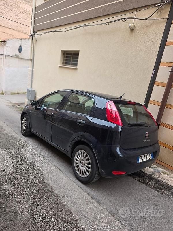 Usata Fiat Grande Punto 90 CV (66 kW) 2016 Blu Utilitaria