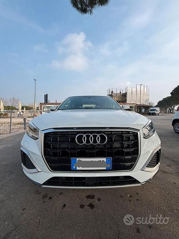 Usata Audi Q2 Admired 116 CV (85 kW) 2021 Bianco SUV