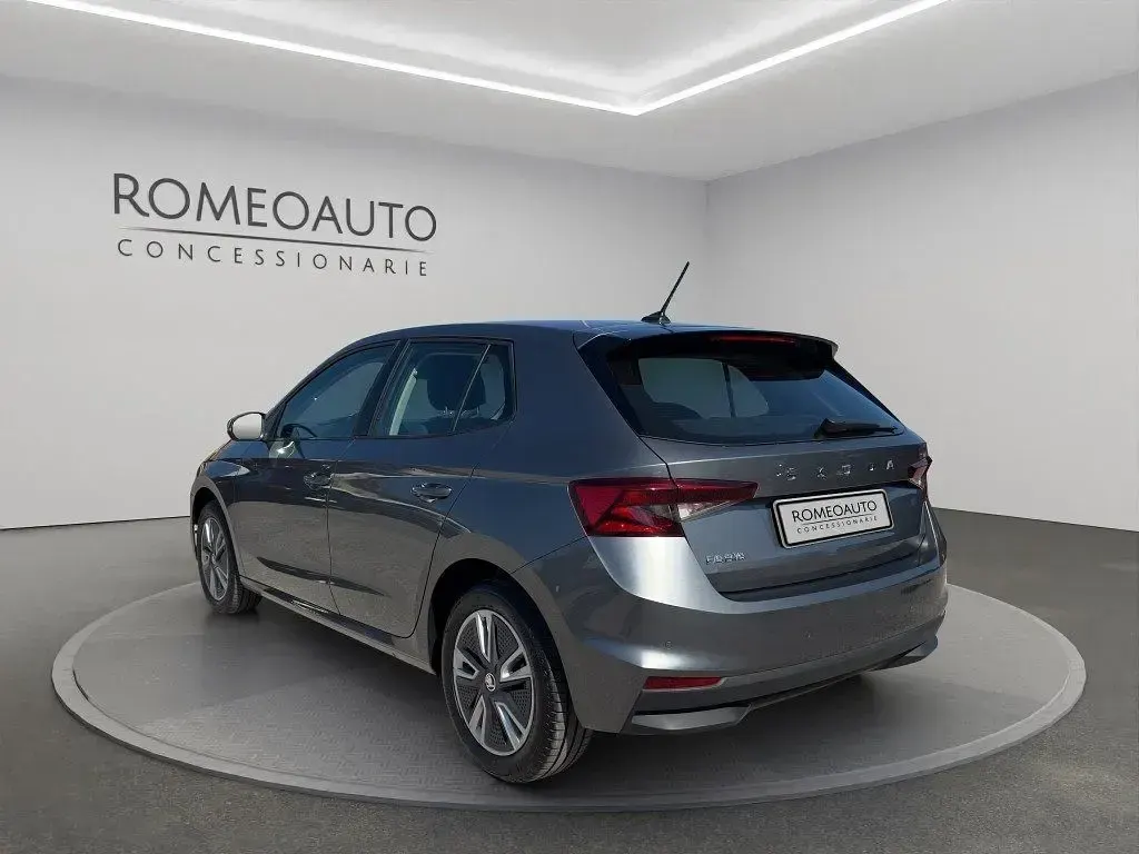 Usata Skoda Fabia Ambition 80 CV (58 kW) 2023 Grigio Utilitaria