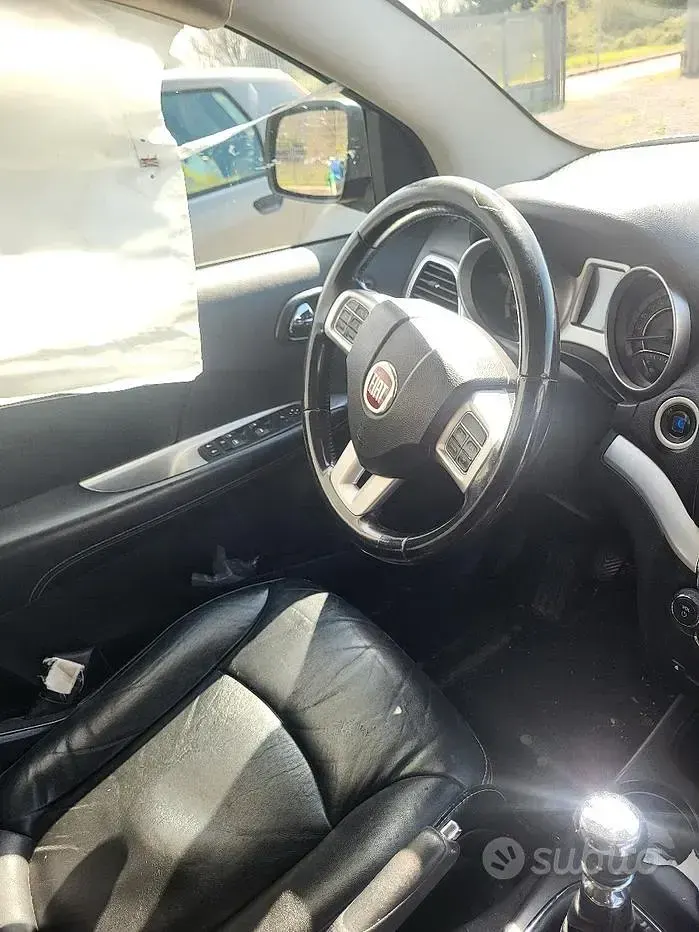 Usata Fiat Freemont 140 CV (102 kW) 2011 Nero SUV
