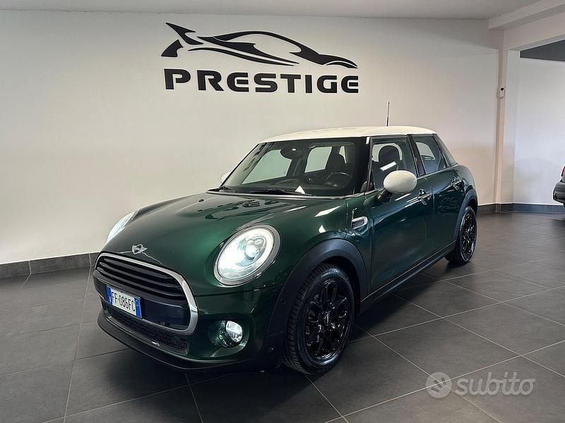 Usata Mini Cooper D 116 CV (85 kW) 2016 Verde Utilitaria