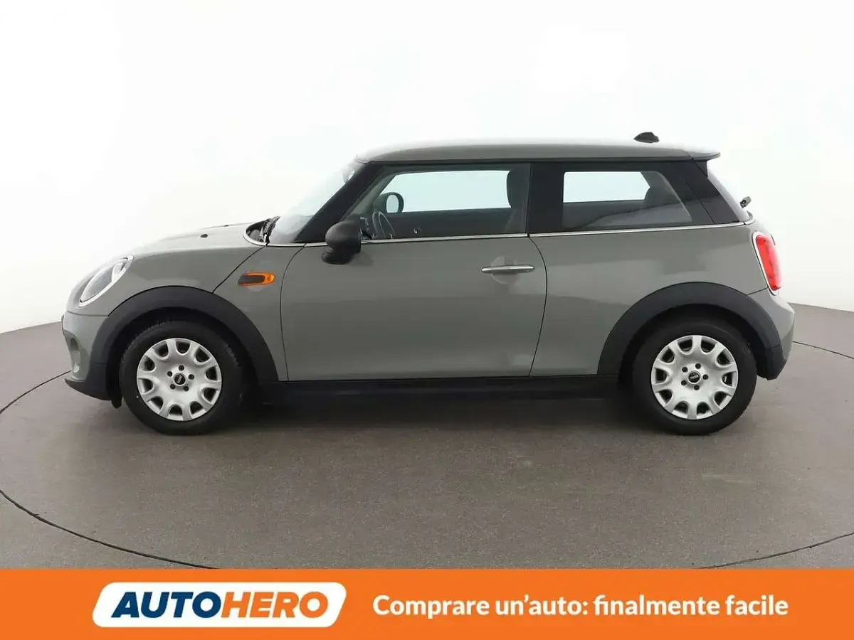 Usata Mini ONE 75 CV (55 kW) 2018 Grigio Utilitaria