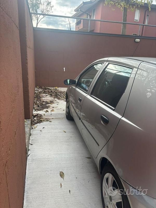 Usata Fiat Punto 2001 Grigio Utilitaria