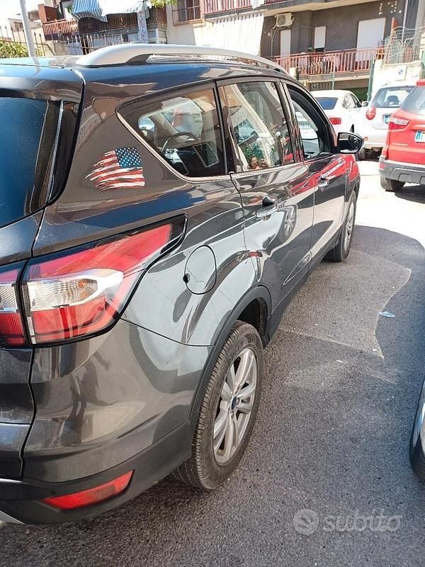 Usata Ford Kuga 120 CV (88 kW) 2019 SUV