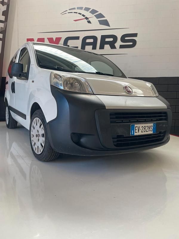 Usata Fiat Qubo Active 75 CV (55 kW) 2014 Bianco Monovolume