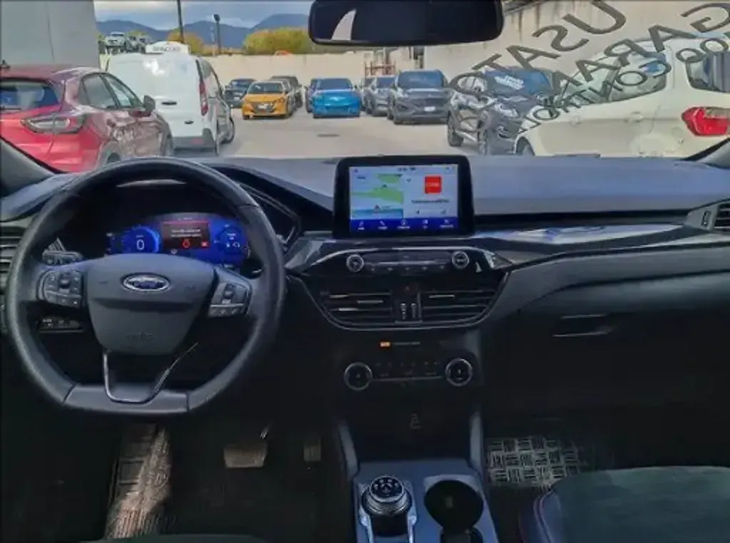 Usata Ford Kuga ST-Line X 225 CV (165 kW) 2023 Blue metallic (metalliclackierung) SUV