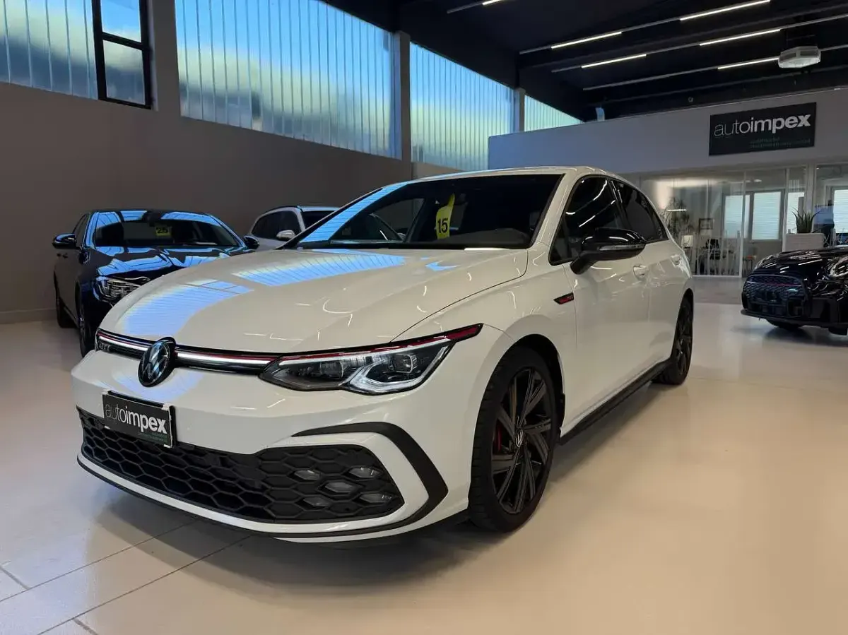 Usata VW Golf VIII GTI 245 CV (180 kW) 2024 Bianco Berlina
