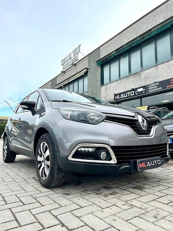 Occasion Renault Captur Zen 90 ch (66 kW) 2016 Gris SUV