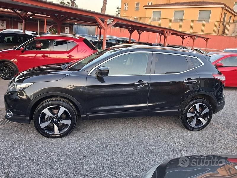Usata Nissan Qashqai Tekna 131 CV (96 kW) 2017 Nero SUV