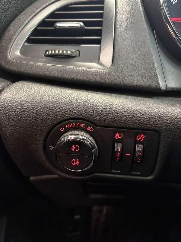 Usata Opel Astra Cosmo 125 CV (91 kW) 2012 Grigio Station wagon